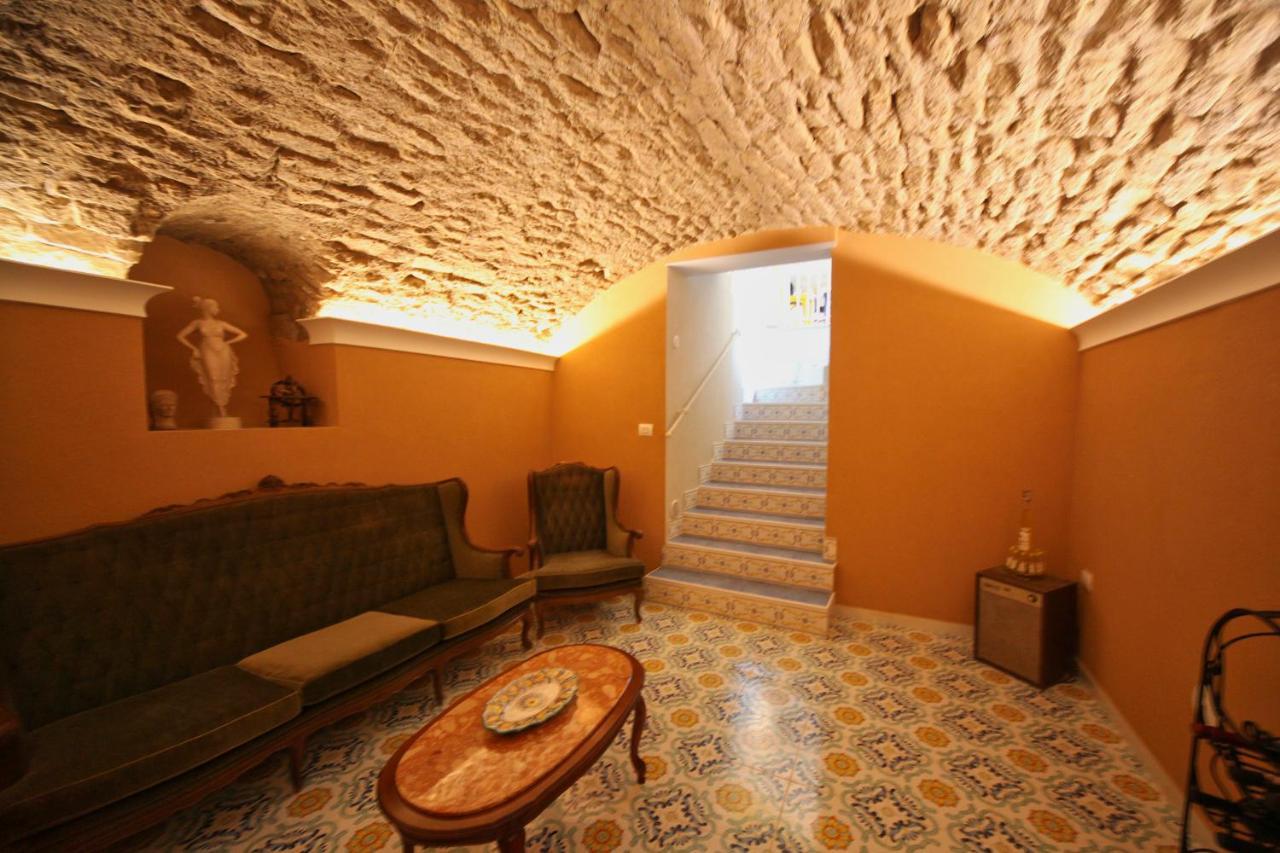 Bed and Breakfast Domus Vilu Nocera Superiore Екстер'єр фото
