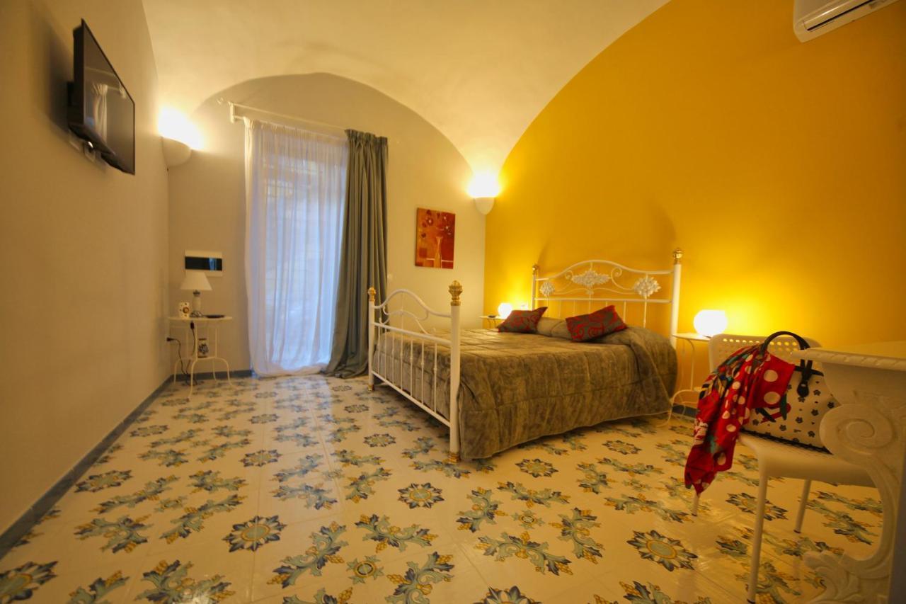 Bed and Breakfast Domus Vilu Nocera Superiore Екстер'єр фото