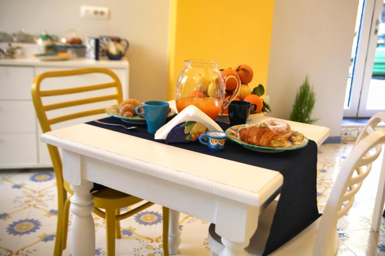 Bed and Breakfast Domus Vilu Nocera Superiore Екстер'єр фото